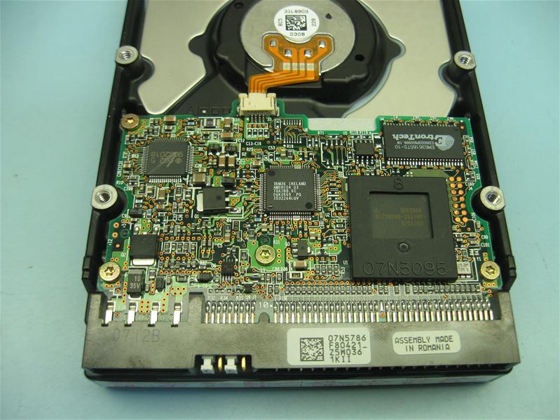 DTLA-307060 - 01-Sep-2000 - YQDYQF8P181 - photo-2